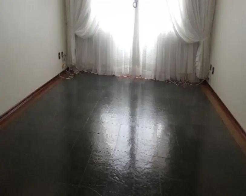 Foto 7 de Apartamento com 2 quartos à venda, 75m2 em Vila São José, Taubate - SP