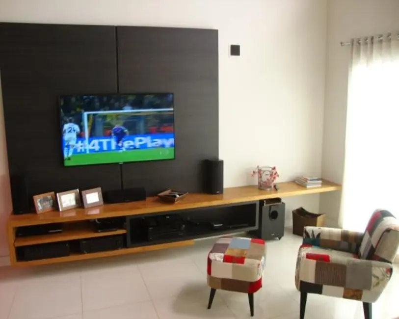 Foto 7 de Sobrado com 3 quartos à venda, 320m2 em Tremembe - SP