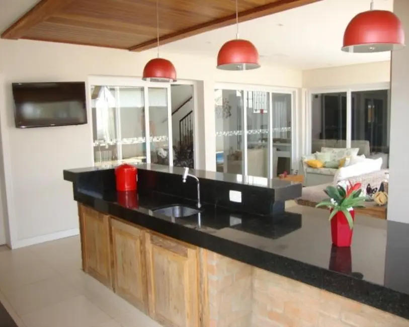 Foto 9 de Sobrado com 3 quartos à venda, 320m2 em Tremembe - SP