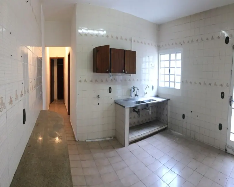 Foto 1 de Sobrado com 3 quartos à venda, 280m2 em Tremembe - SP