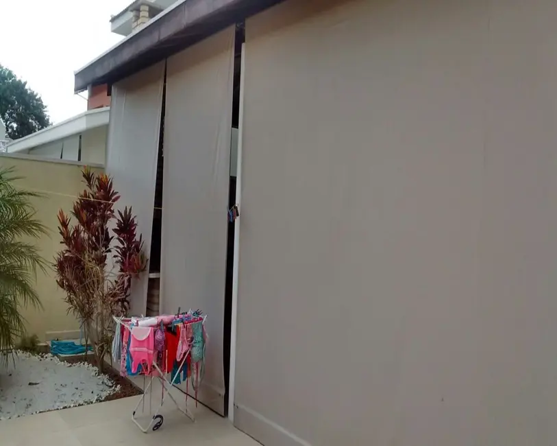 Foto 3 de Sobrado com 4 quartos à venda, 270m2 em Taubate - SP