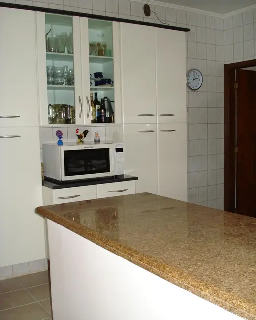 Foto 5 de Casa com 4 quartos à venda, 300m2 em Tremembe - SP