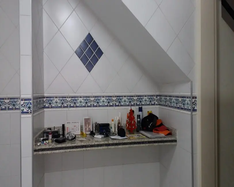 Foto 3 de Sobrado com 3 quartos à venda, 182m2 em Jardim das Bandeiras, Taubate - SP