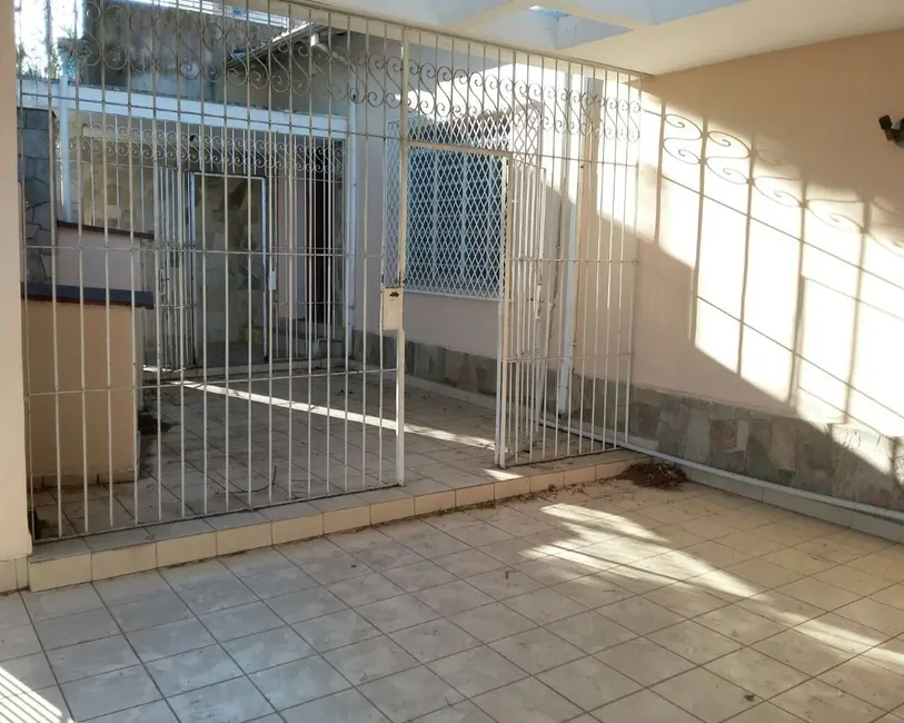 Foto 5 de Sala Comercial com 3 quartos para alugar, 141m2 em Centro, Taubate - SP