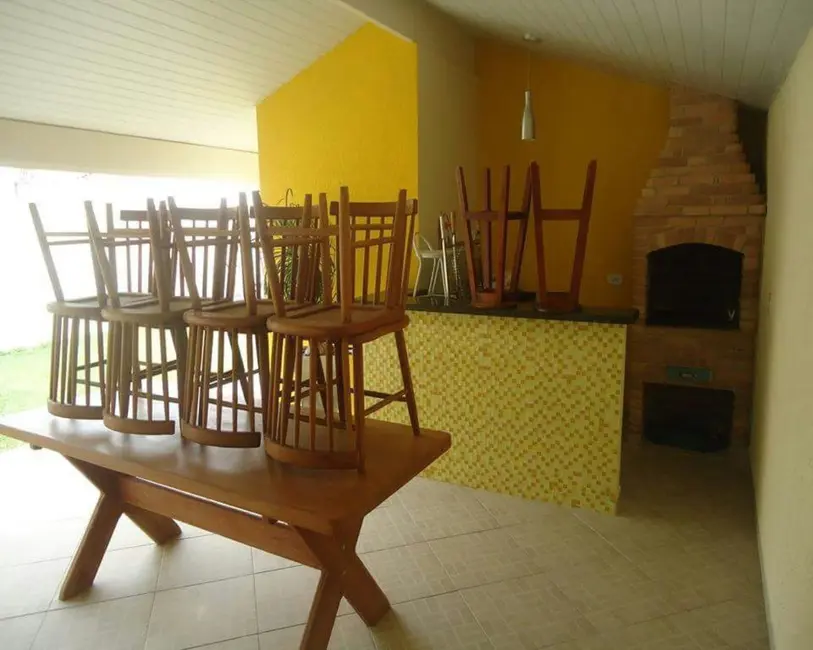 Foto 7 de Sobrado com 3 quartos à venda, 220m2 em Tremembe - SP