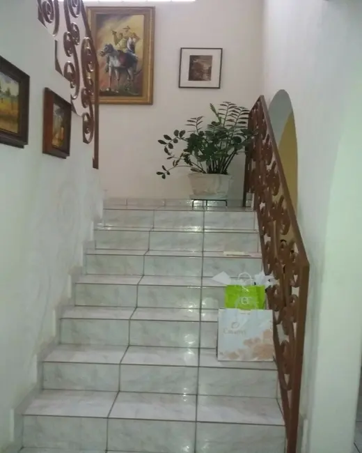 Foto 5 de Sobrado com 3 quartos à venda, 187m2 em Taubate - SP