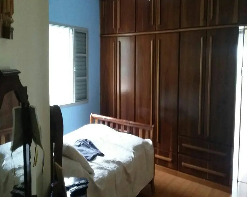 Foto 4 de Casa com 2 quartos à venda, 140m2 em Jardim Bela Vista, Taubate - SP