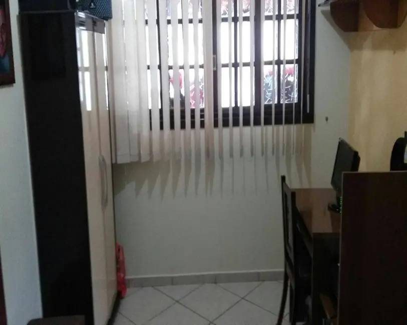 Foto 2 de Casa com 2 quartos à venda, 140m2 em Jardim Bela Vista, Taubate - SP