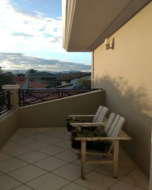 Foto 4 de Sobrado com 2 quartos à venda, 330m2 em Barranco, Taubate - SP