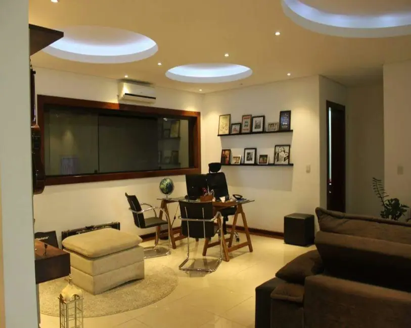 Foto 7 de Sobrado com 3 quartos à venda, 450m2 em Tremembe - SP