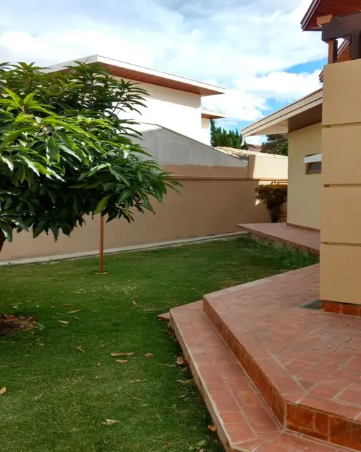 Foto 3 de Sobrado com 4 quartos à venda, 230m2 em Taubate - SP