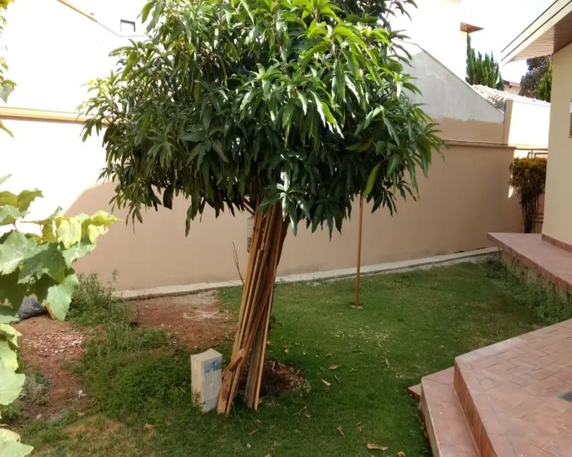 Foto 8 de Sobrado com 4 quartos à venda, 230m2 em Taubate - SP