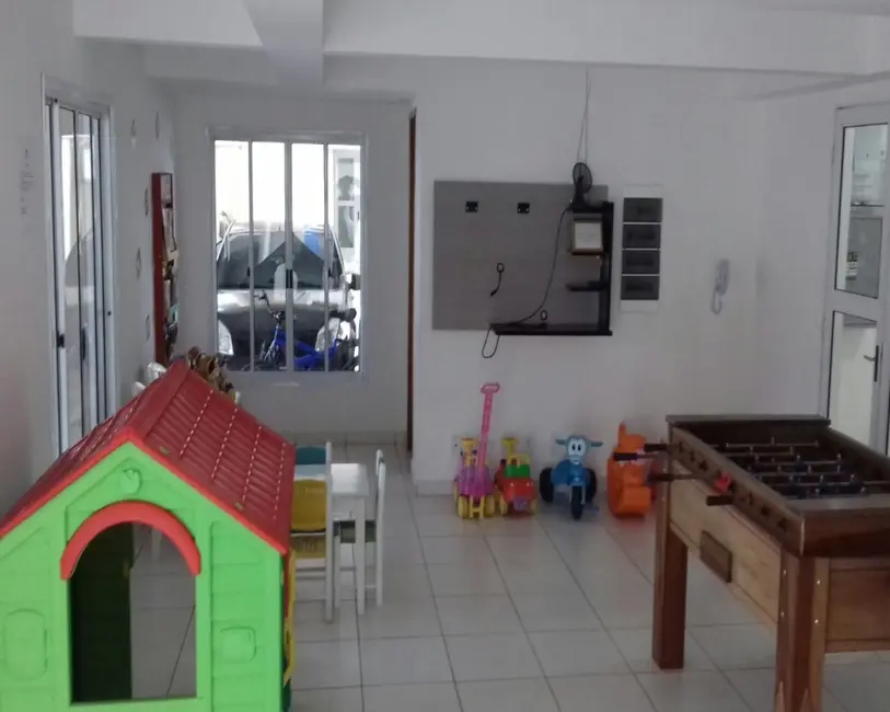 Foto 1 de Apartamento com 2 quartos à venda, 57m2 em Jardim Gurilândia, Taubate - SP