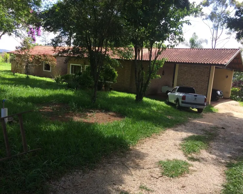 Foto 1 de Casa com 5 quartos à venda, 500m2 em Taubate - SP