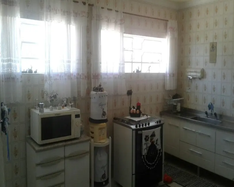 Foto 5 de Chácara com 5 quartos à venda, 235m2 em Tremembe - SP