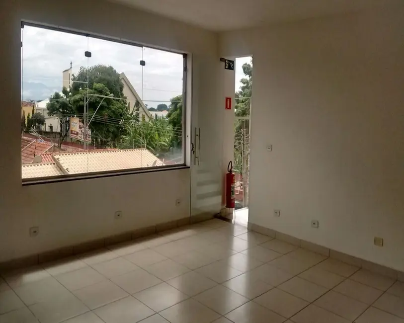 Foto 1 de Sala Comercial para alugar, 37m2 em Vila São Geraldo, Taubate - SP