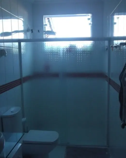 Casa com 3 quartos à venda, 220m2 em Parque Aeroporto, Taubate - SP - imagem 6 Foto 6 de Casa com 3 quartos à venda, 220m2 em Parque Aeroporto, Taubate - SP