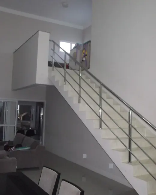 Foto 2 de Casa de Condomínio com 3 quartos à venda, 240m2 em Tremembe - SP