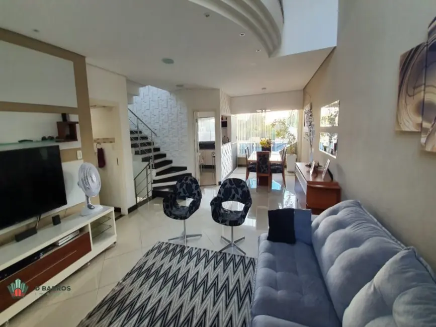 Casa de Condomínio com 3 quartos à venda, 300m2 em Jardim de Alah, Taubate - SP - imagem 1 Foto 1 de Casa de Condomínio com 3 quartos à venda, 300m2 em Jardim de Alah, Taubate - SP