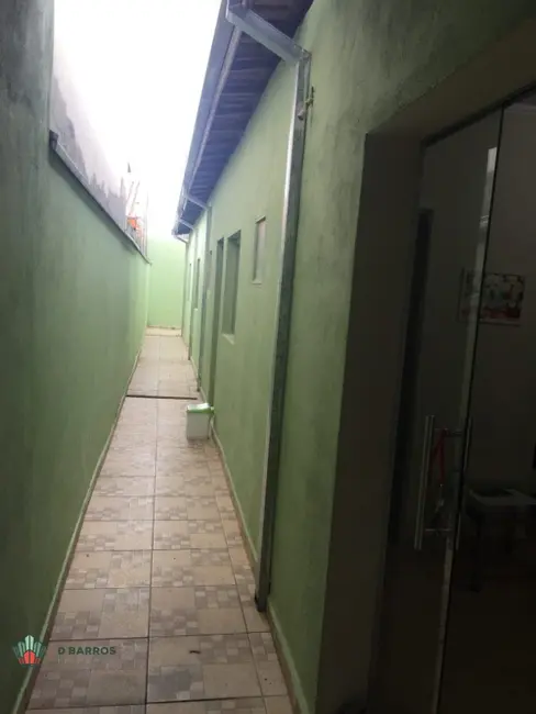 Foto 6 de Casa com 3 quartos à venda, 200m2 em Esplanada Santa Helena, Taubate - SP