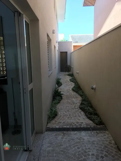 Casa de Condomínio com 6 quartos à venda, 350m2 em Vila São José, Taubate - SP - imagem 7 Foto 7 de Casa de Condomínio com 6 quartos à venda, 350m2 em Vila São José, Taubate - SP