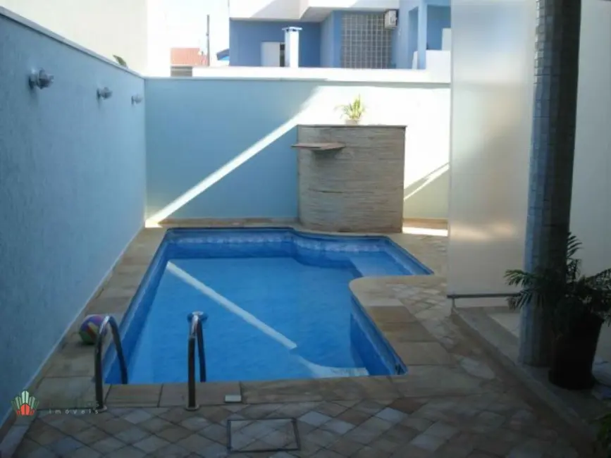 Foto 2 de Casa de Condomínio com 6 quartos à venda, 350m2 em Vila São José, Taubate - SP