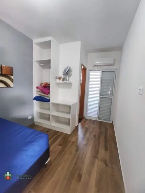 Foto 2 de Apartamento com 2 quartos à venda, 73m2 em Centro, Ubatuba - SP