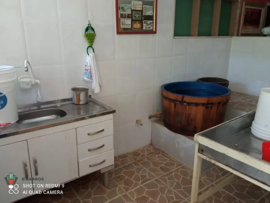 Chácara com 4 quartos à venda, 190m2 em Bom Sucesso, Pindamonhangaba - SP - imagem 5 Foto 5 de Chácara com 4 quartos à venda, 190m2 em Bom Sucesso, Pindamonhangaba - SP