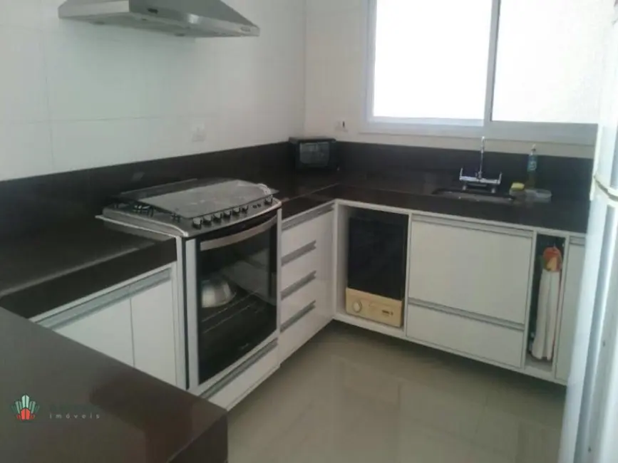 Foto 3 de Casa de Condomínio com 3 quartos à venda, 254m2 em Tremembe - SP