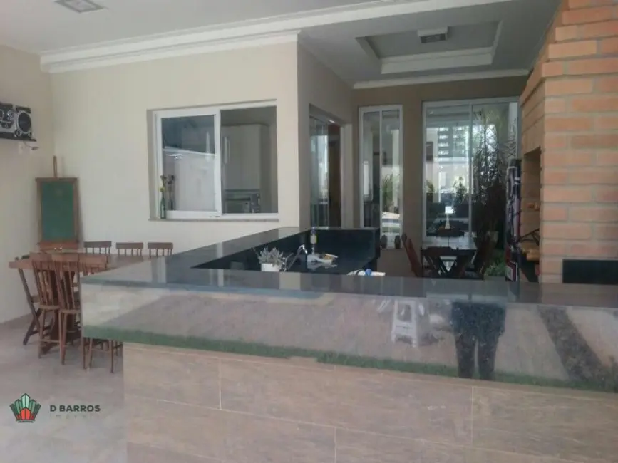 Foto 6 de Casa de Condomínio com 3 quartos à venda, 254m2 em Tremembe - SP