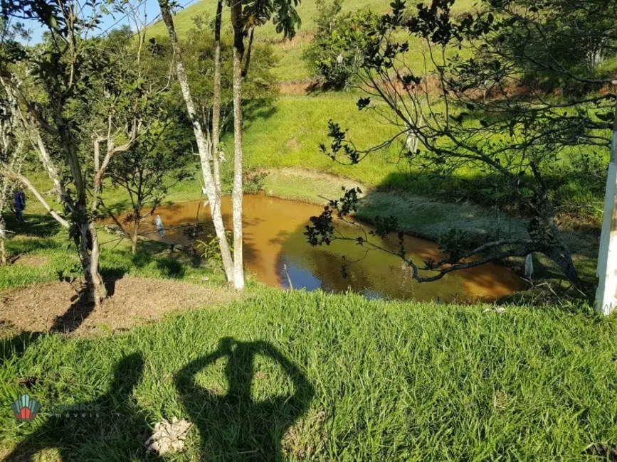 Sítio / Rancho à venda, 26m2 em Pindamonhangaba - SP - imagem 7 Foto 7 de Sítio / Rancho à venda, 26m2 em Pindamonhangaba - SP