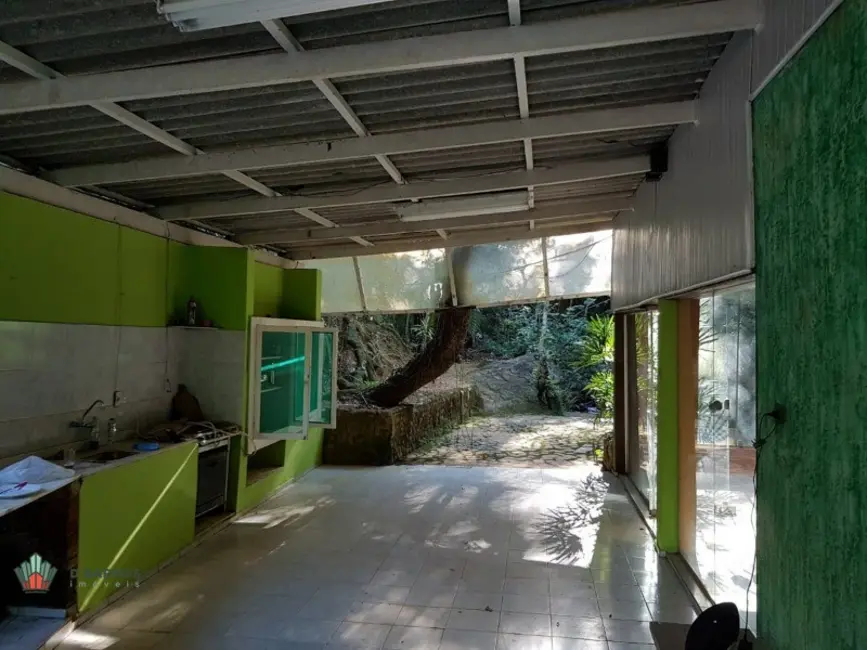 Sítio / Rancho à venda, 26m2 em Pindamonhangaba - SP - imagem 4 Foto 4 de Sítio / Rancho à venda, 26m2 em Pindamonhangaba - SP