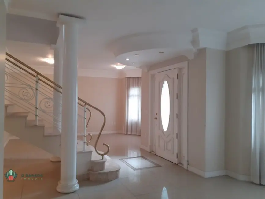 Foto 1 de Casa de Condomínio com 3 quartos à venda e para alugar, 229m2 em Tremembe - SP
