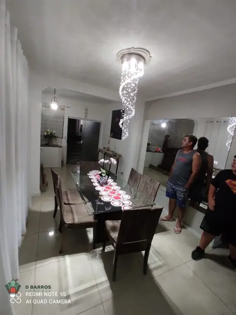 Foto 6 de Casa com 3 quartos à venda, 220m2 em Jardim Sonia Maria, Taubate - SP