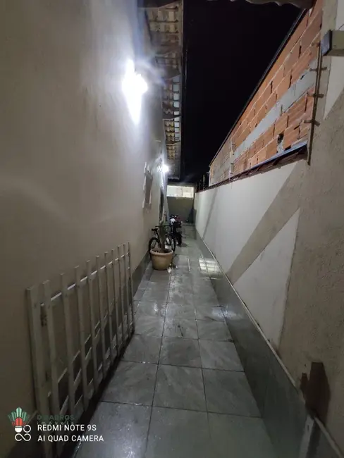 Foto 3 de Casa com 3 quartos à venda, 220m2 em Jardim Sonia Maria, Taubate - SP