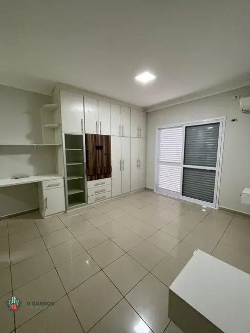 Foto 9 de Casa de Condomínio com 3 quartos à venda e para alugar, 260m2 em Vila Costa, Taubate - SP