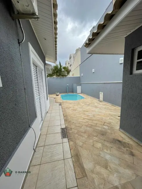 Foto 6 de Casa de Condomínio com 3 quartos à venda e para alugar, 260m2 em Vila Costa, Taubate - SP