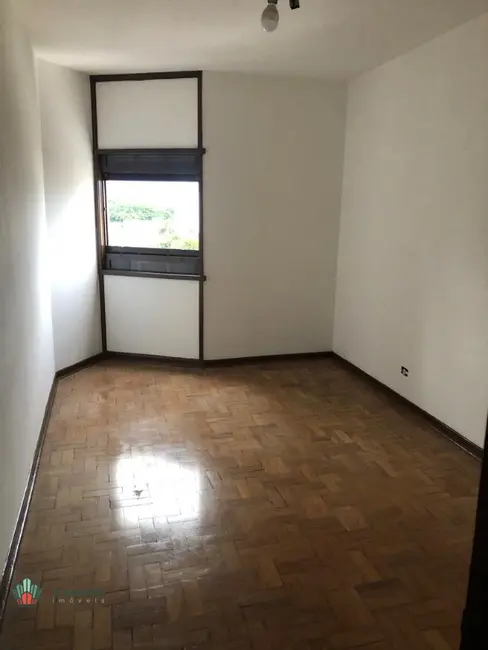 Foto 2 de Apartamento com 1 quarto para alugar, 65m2 em Centro, Taubate - SP