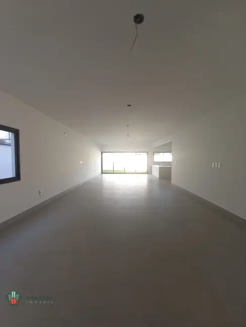 Foto 4 de Casa de Condomínio com 3 quartos à venda, 230m2 em Condomínio Village Taubaté, Taubate - SP
