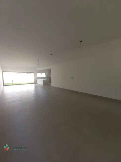 Foto 2 de Casa de Condomínio com 3 quartos à venda, 230m2 em Condomínio Village Taubaté, Taubate - SP