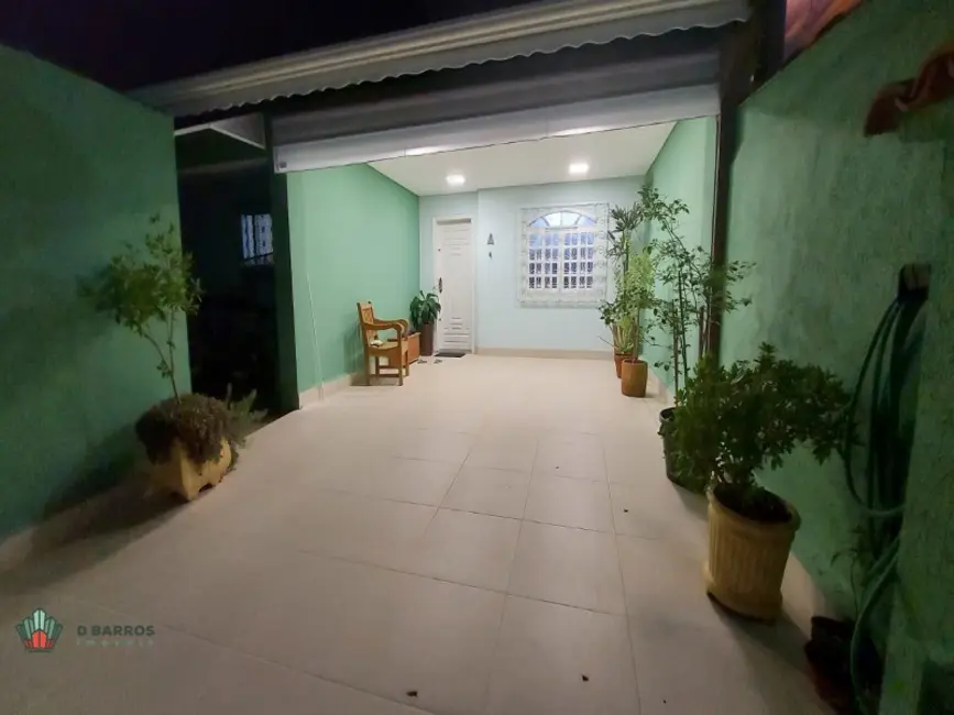 Foto 3 de Casa com 3 quartos à venda, 150m2 em Jardim do Sol, Taubate - SP