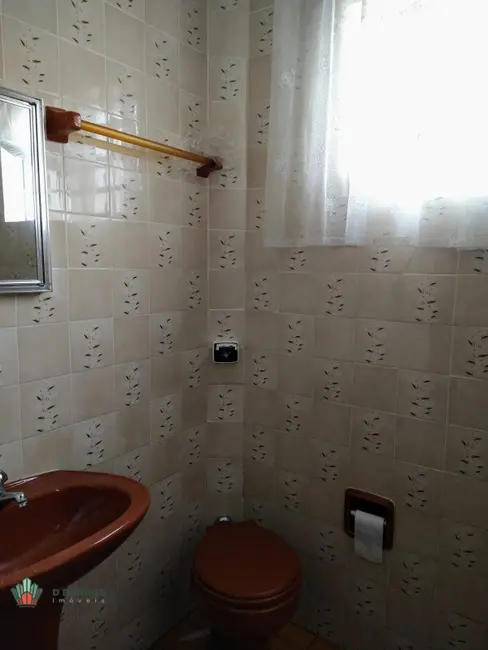 Foto 5 de Casa com 4 quartos à venda, 146m2 em Jardim dos Estados, Taubate - SP