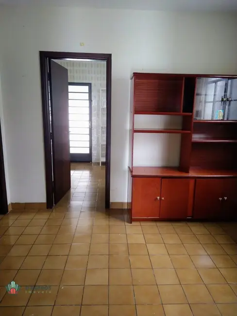 Foto 9 de Casa com 4 quartos à venda, 146m2 em Jardim dos Estados, Taubate - SP