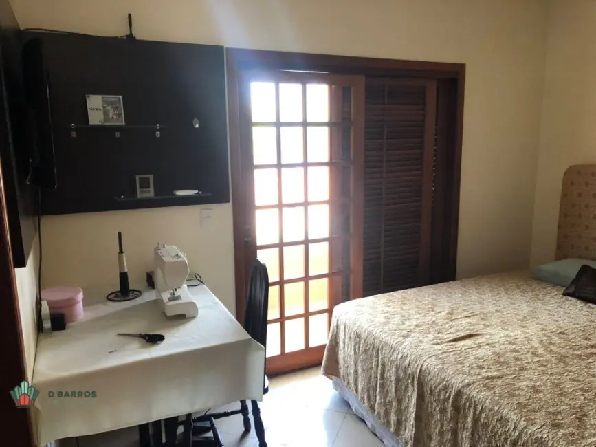Foto 4 de Casa de Condomínio com 3 quartos à venda, 300m2 em Vila Costa, Taubate - SP