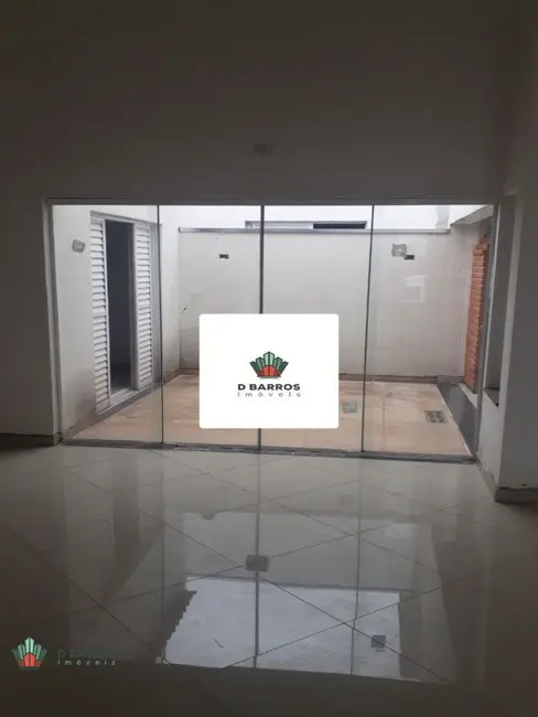 Foto 3 de Casa de Condomínio com 3 quartos à venda, 200m2 em Tremembe - SP