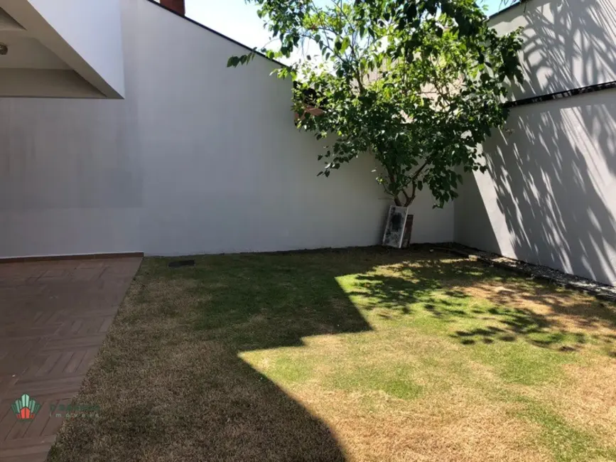 Foto 6 de Casa de Condomínio com 4 quartos à venda, 228m2 em Tremembe - SP