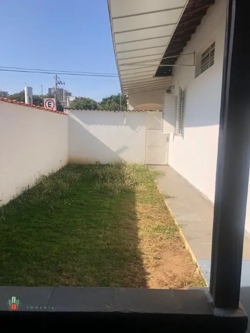 Foto 9 de Sala Comercial com 4 quartos à venda e para alugar, 200m2 em Taubate - SP