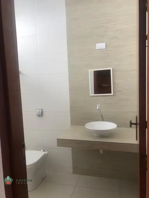 Foto 8 de Sala Comercial com 4 quartos à venda e para alugar, 200m2 em Taubate - SP