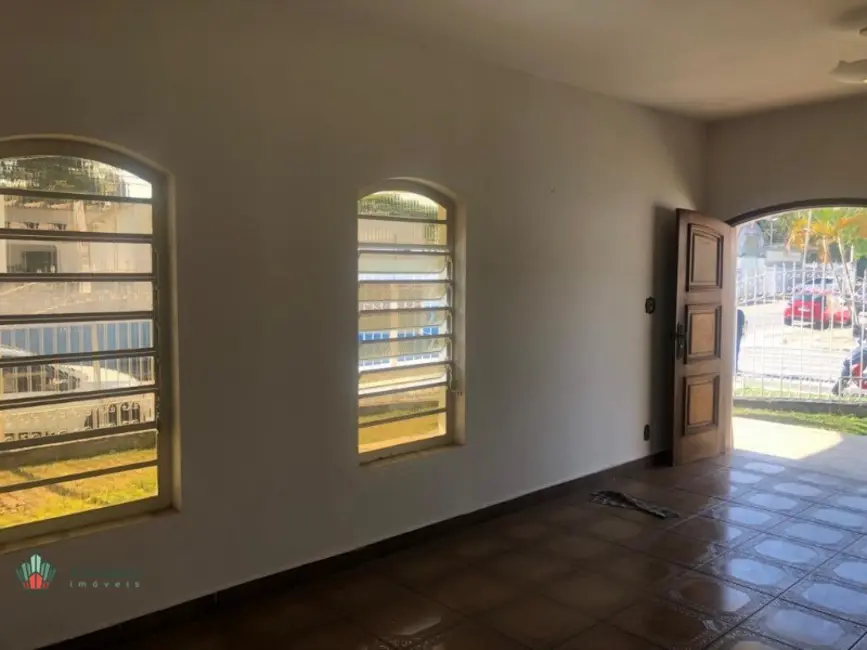 Foto 5 de Sala Comercial com 4 quartos à venda e para alugar, 200m2 em Taubate - SP