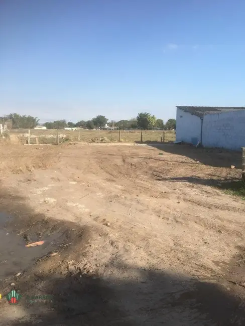 Foto 1 de Terreno / Lote à venda, 250m2 em Tremembe - SP